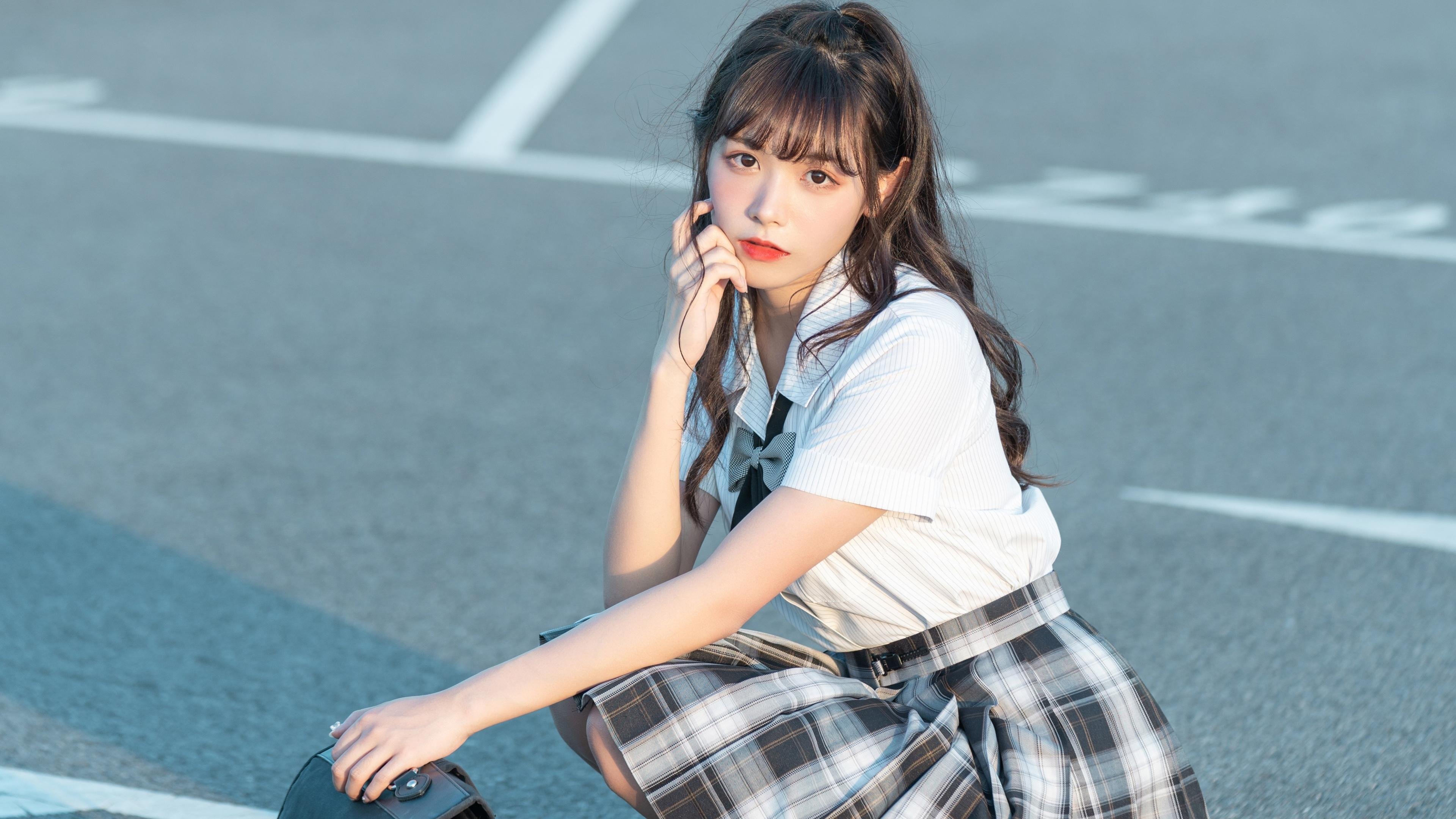 开云app-战术变化：不同联赛的攻防套路逐渐趋同，篮球赛联防战术