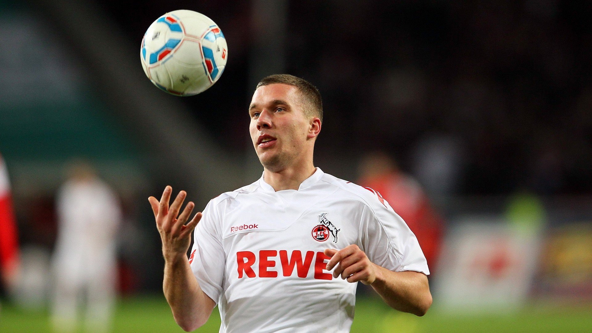 佛罗伦萨高空球控制能力有效提升,佛罗伦萨著名球星